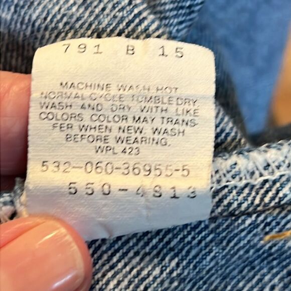 Vintage Levi’s 550 Jeans 32 x 32 USA - Picture 9 of 9